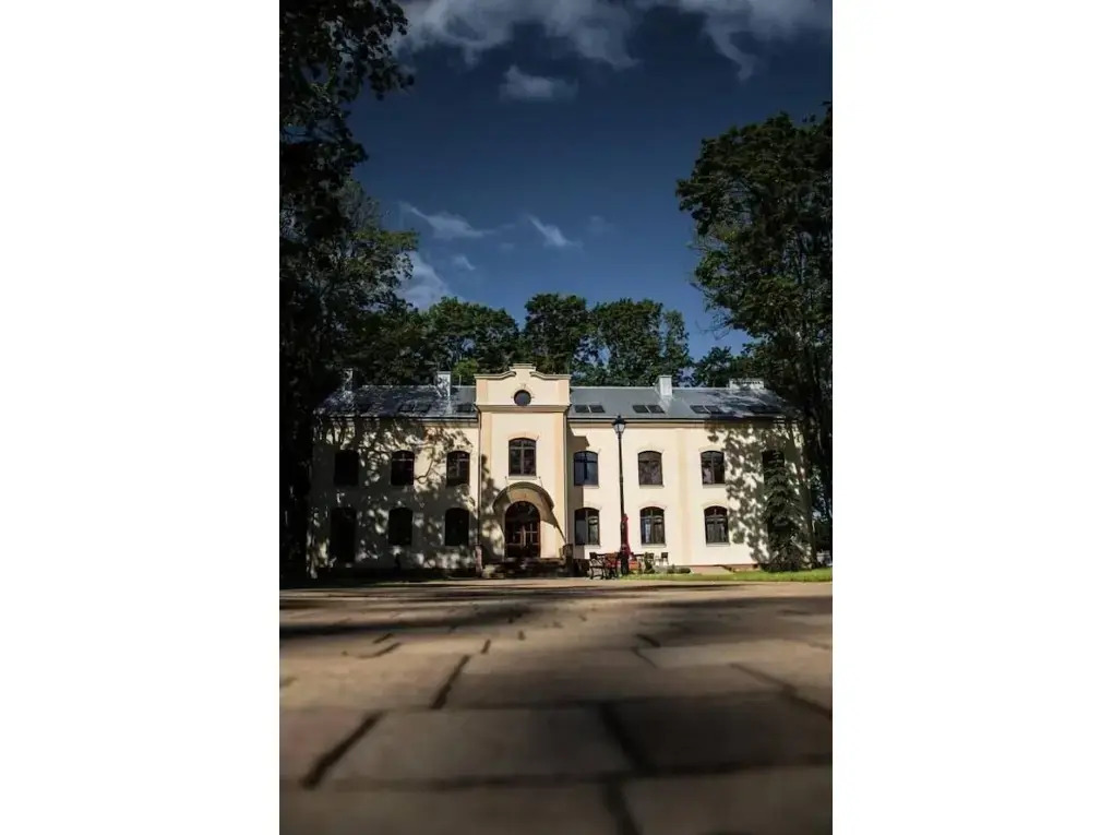 Modlin Palace