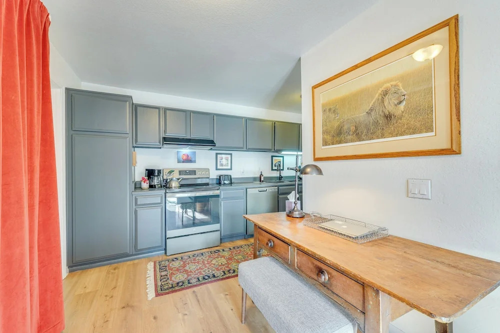 Ketchum Vacation Rental - Hike, Ski & Explore!