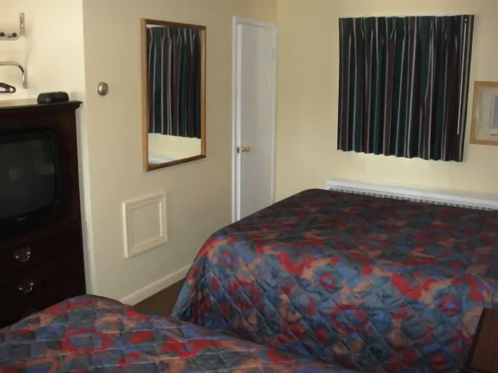 Standish Motel