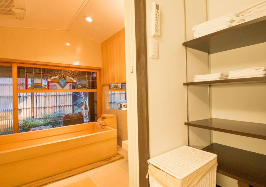 Le Machiya Rokkaku Suite