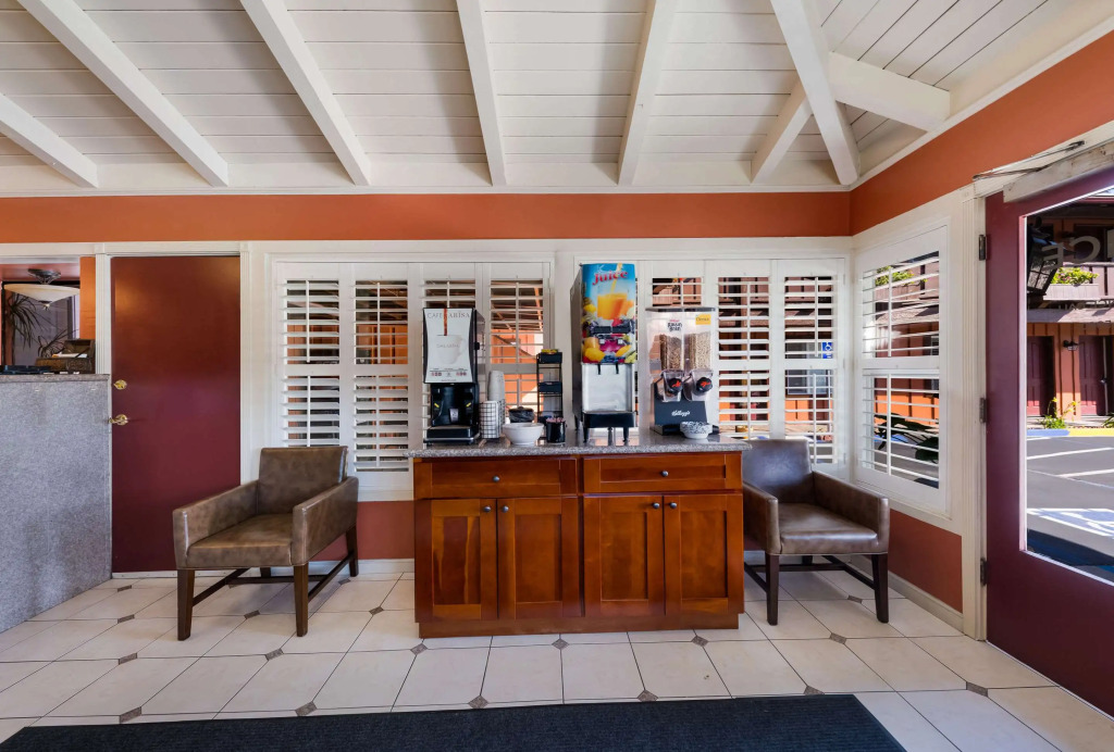 Clarion Collection Wilkies Inn Pacific Grove - Monterey