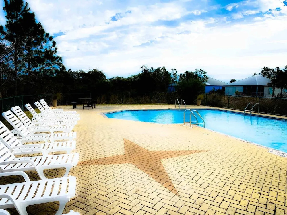 4014 Gulf Shores Family Friendly 2 Pools Duplex