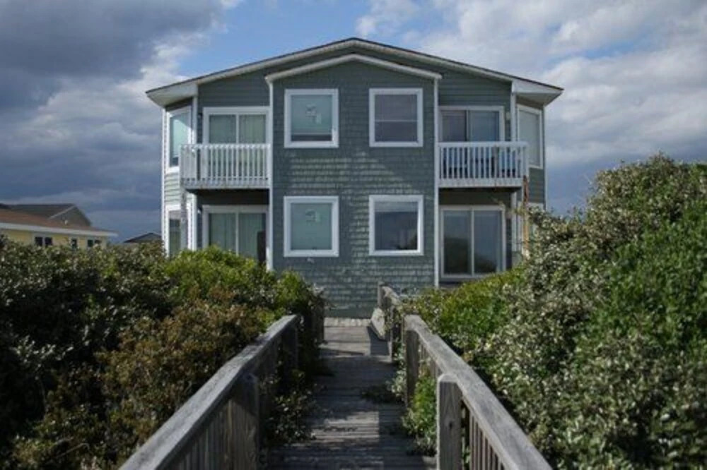 Pelican's Perch Duplex - 3 Br Home