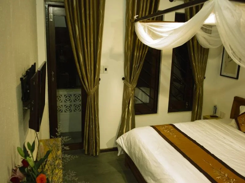 Calligraphy Homestay