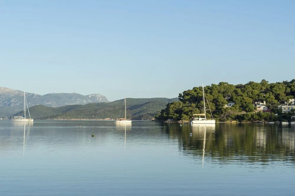 Neorio Bay