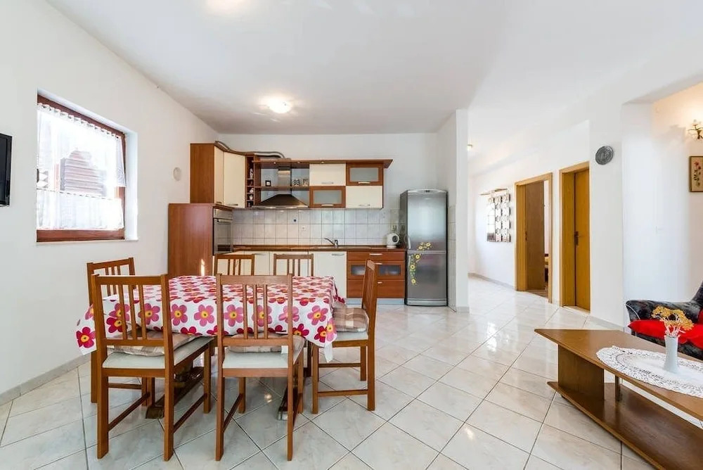 Apartments Pleadin / Three Bedroom A3