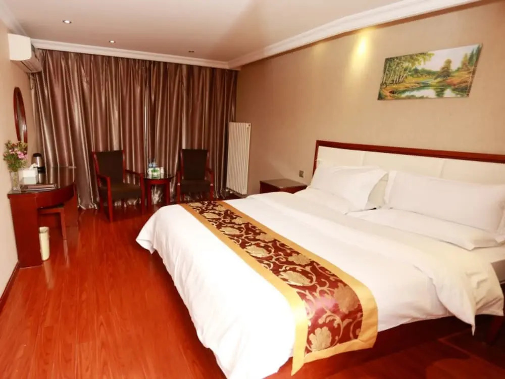 GreenTree Inn Jinan Gaoxin District International Convention Centre Hotel