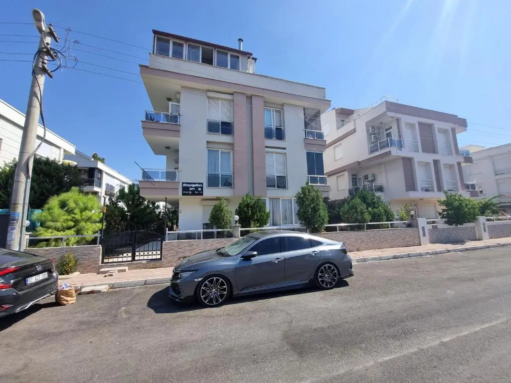 Lara homes