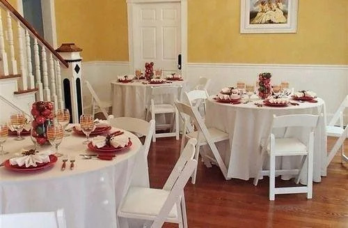 Red Velvet Inn