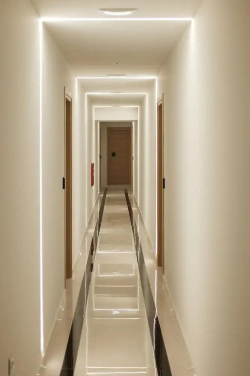 Sky-High Central Penthouse - 01