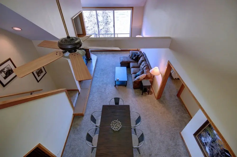 Pines 2128