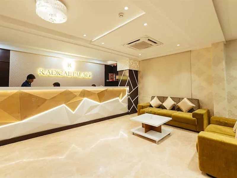 Radical Palace Hotel and Restaurant