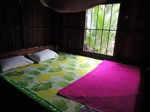 Khoeun Sreymom and Khlot Sopheng Homestay