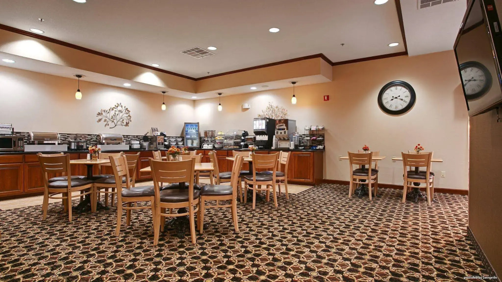 Best Western Plus Kansas City Airport - KCI East