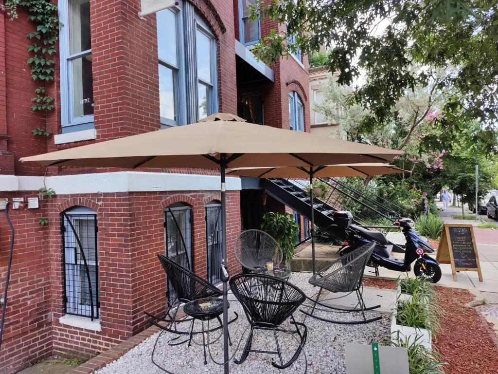U Street Capsule Hostel