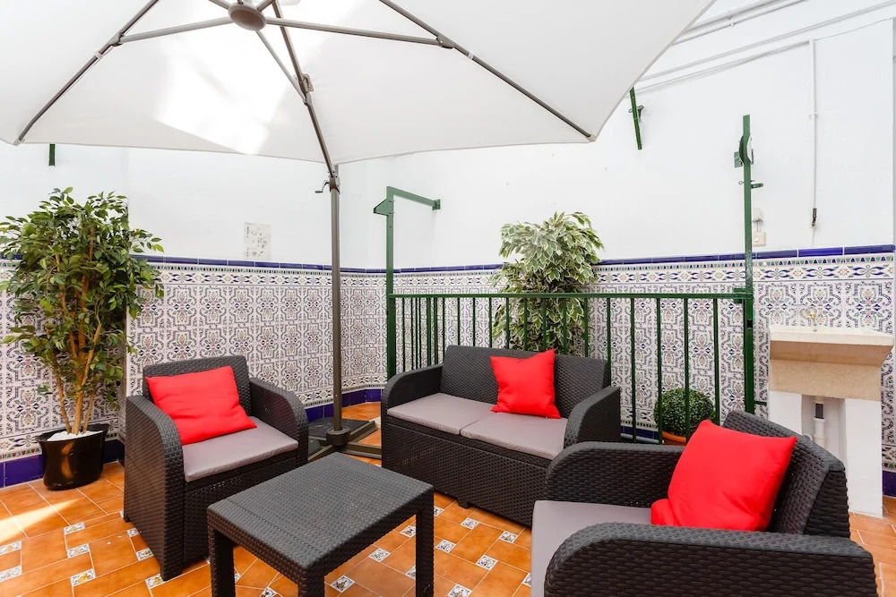 Casa Patio del Mentidero