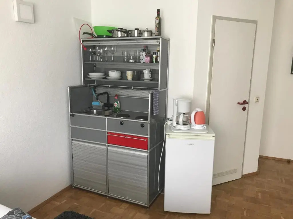 Apartmenthaus Zentrum Komfort Apartments mit Miniküchen verschiedener Größen