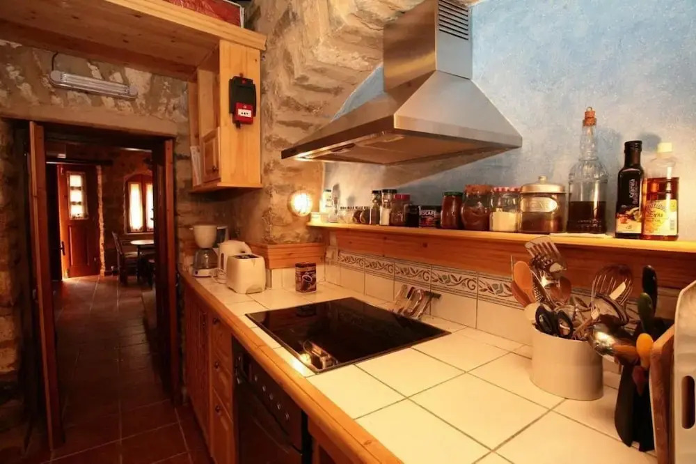 Smaragda Art Country House