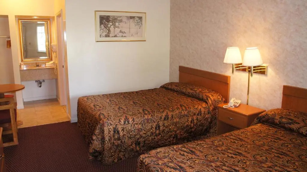 Red Carpet Inn Albany