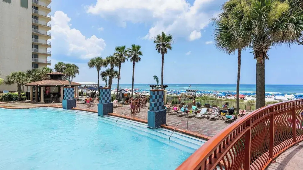 Beachfront Condo, Oceanview Balcony, Lagoon Pool Thomas Dr #2308 by Avantstay