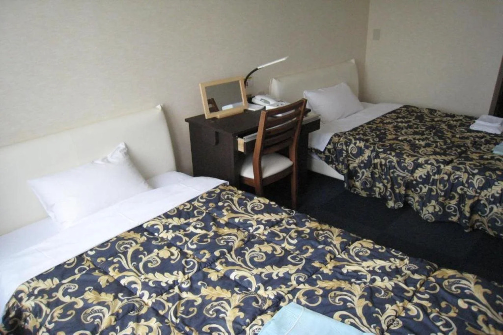 Okasan Hotel
