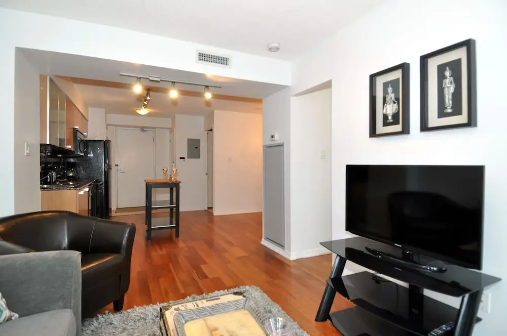 Stunning 1BR Condo Downtown Location