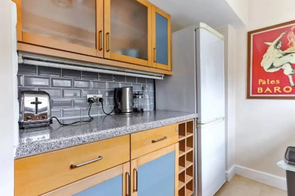 Great Apartment in Beautiful Location!