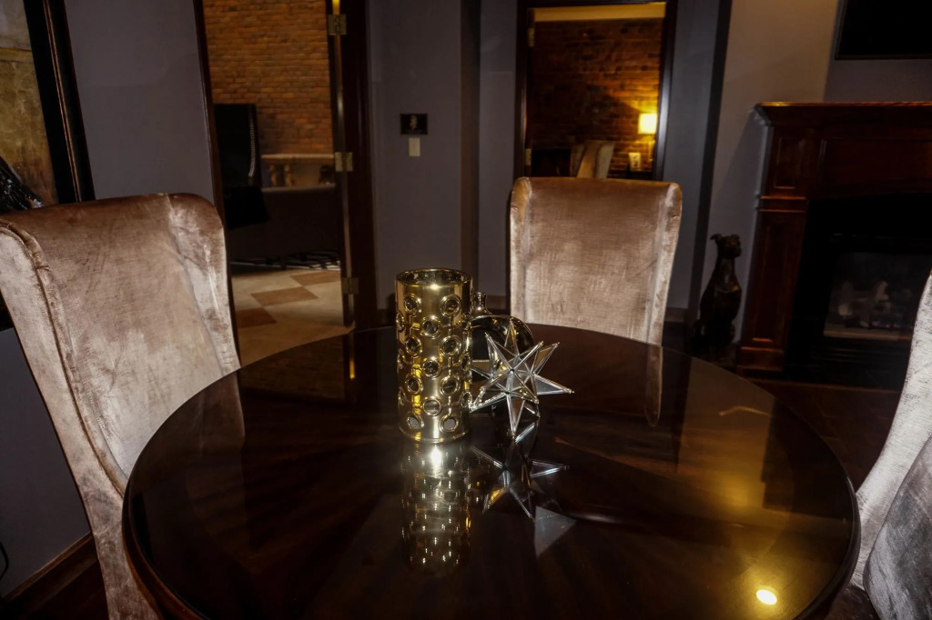 Des Lux Hotel