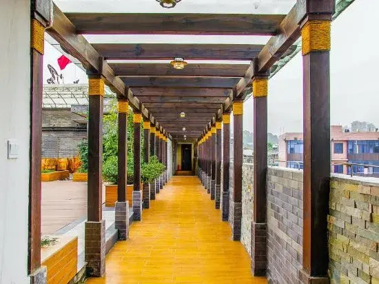 Sancai Hotel