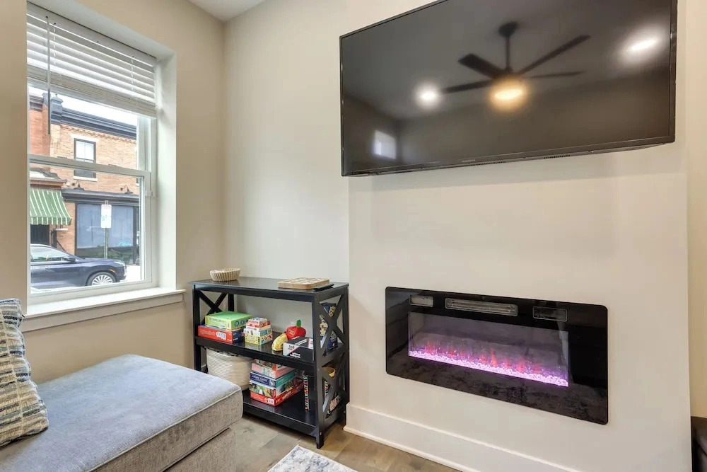 Walk to Fairmount Park: Modern Philly Townhome
