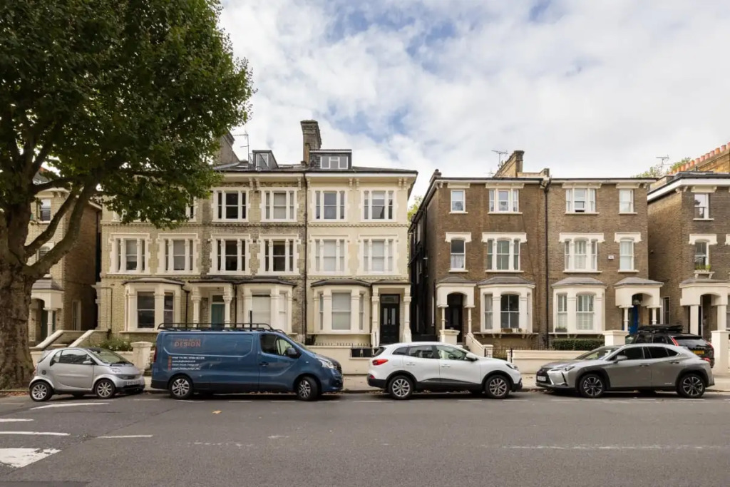 The Maida Vale Maison - 4BDR Maisonette Flat