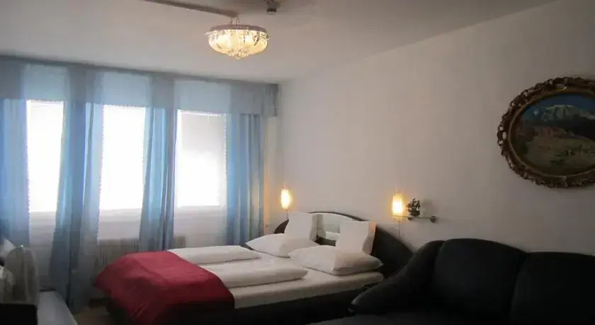 Hotel Pension Adam Apartment