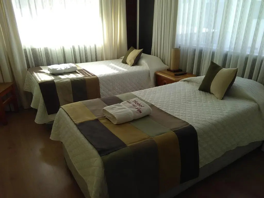 Hotel Puerta del Lago