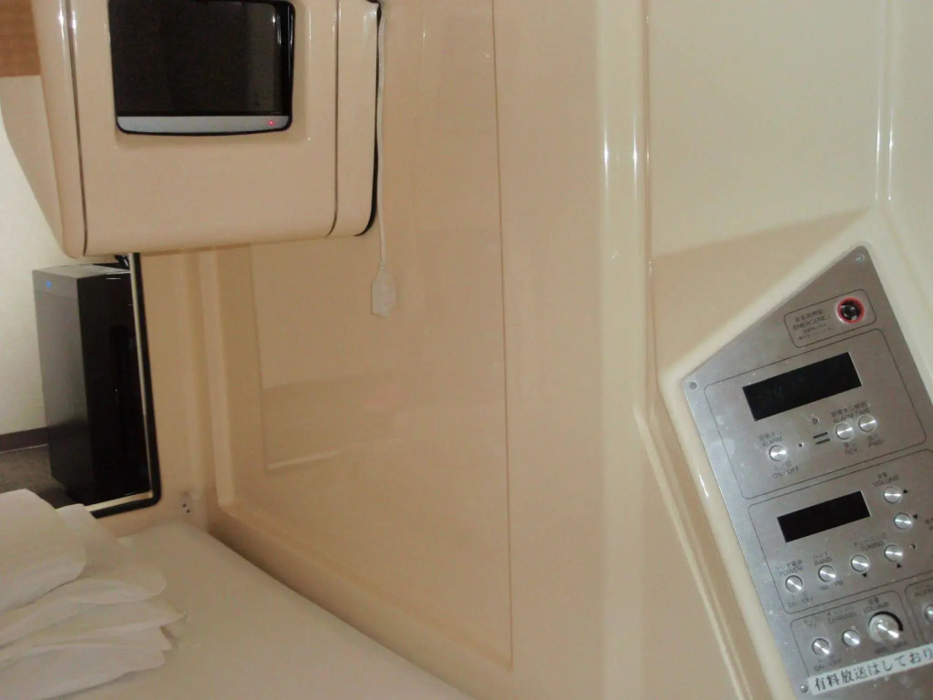 Capsule Hotel Kobe Sannomiya