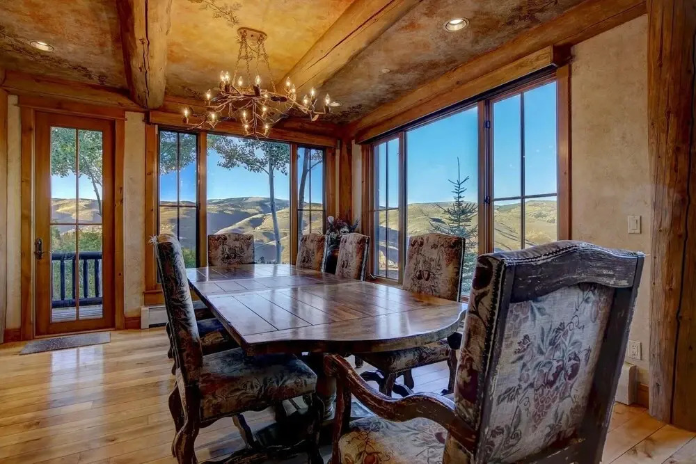 Family Getaway House #1 7 Bedrooms 9.5 Bathrooms Home