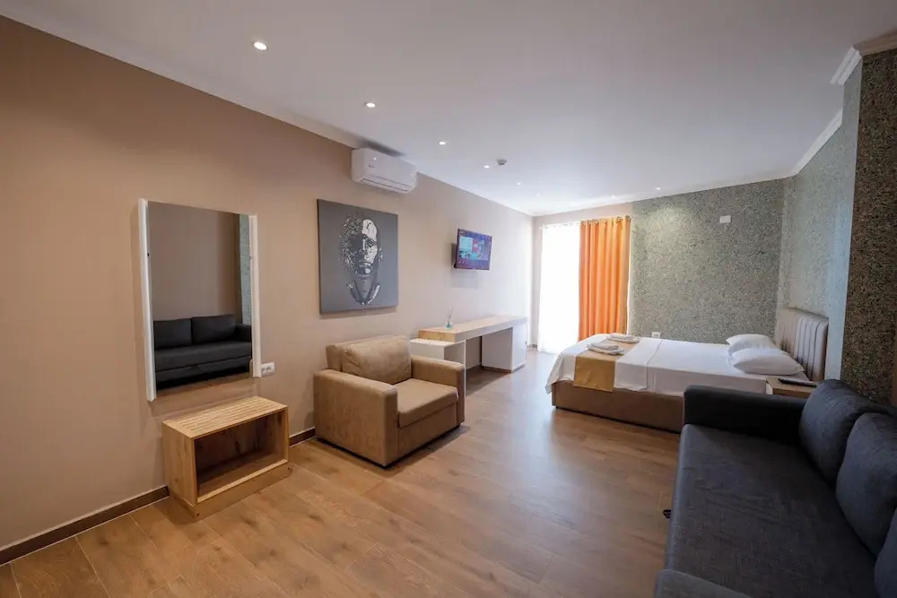 Lider Hotel