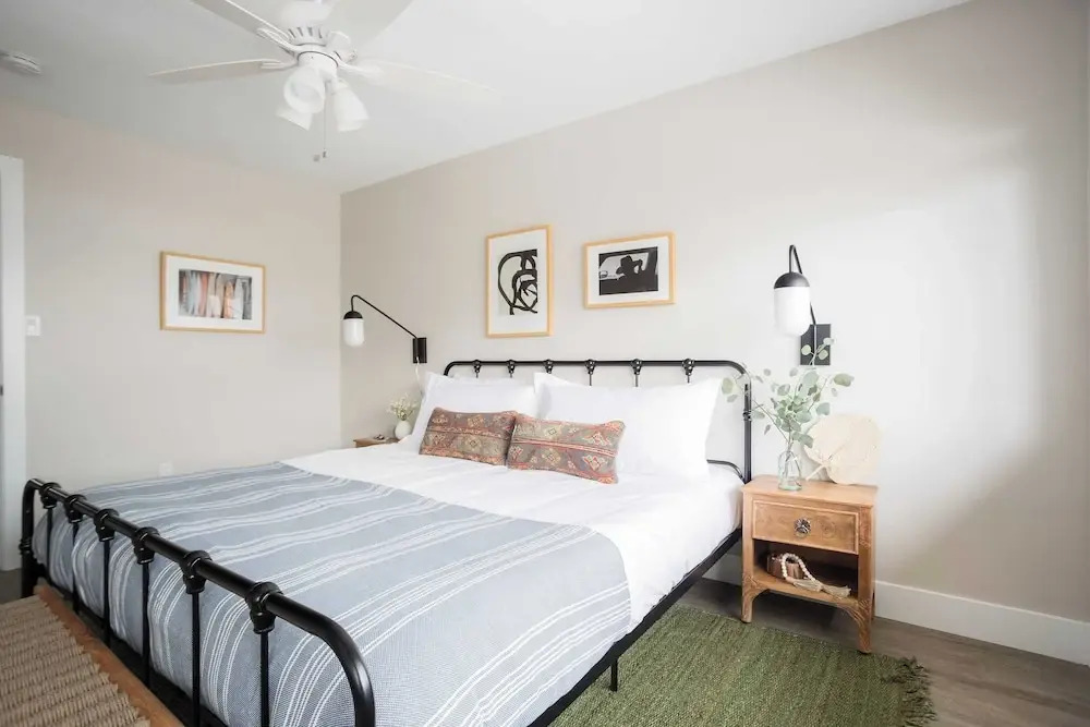 Seashore Buyout by Avantstay Sleeps 21, 7 Spaces
