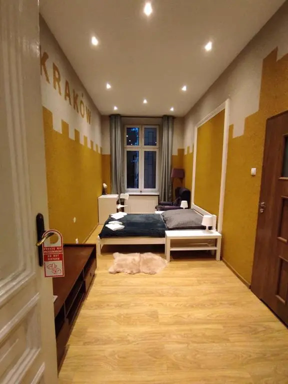 West.13 Guest Rooms