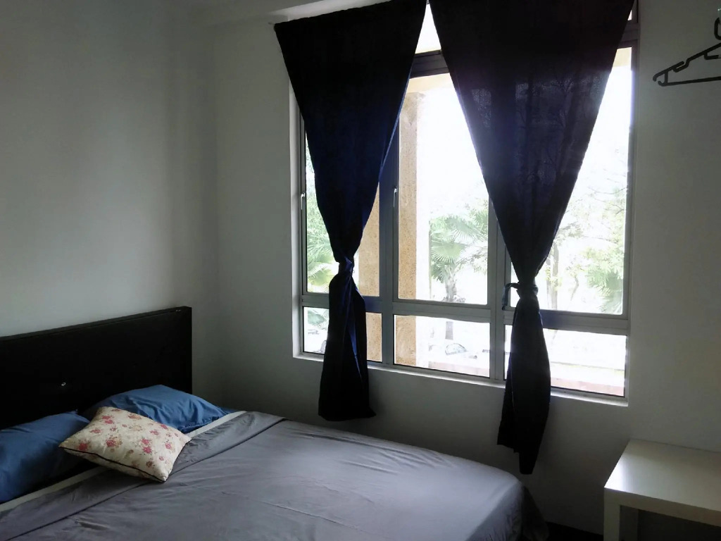 Moon Eleven Hostel Airport Transit - KLIA