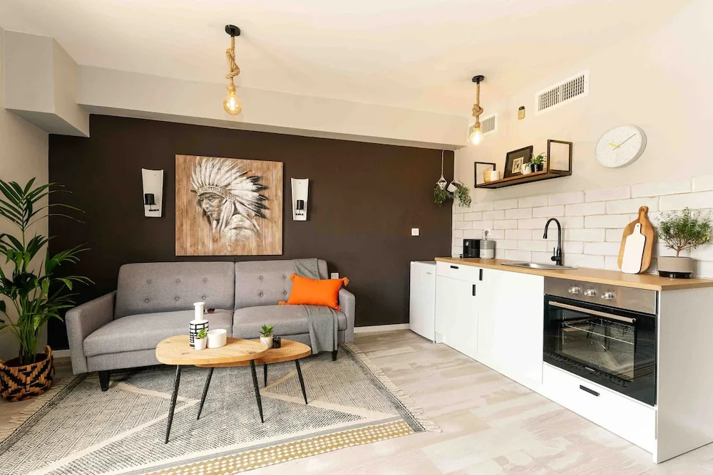 Trendy Balcony Apartments, Ben Yehuda St, Jerusalem