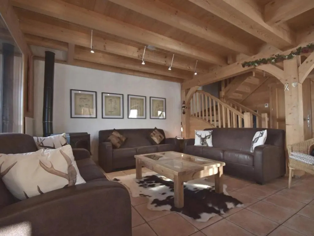Chalet Le Grand-Bornand, 6 pièces, 15 personnes - FR-1-391-24