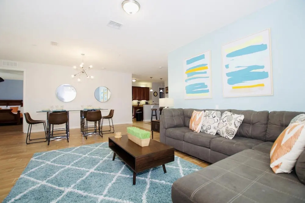 Vista Cay Luxury 4 Bedroom Condo 3122
