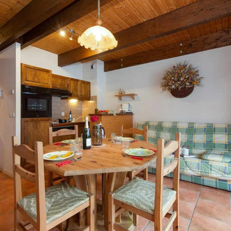 Chalet R Sidence Chantey Mourry 6