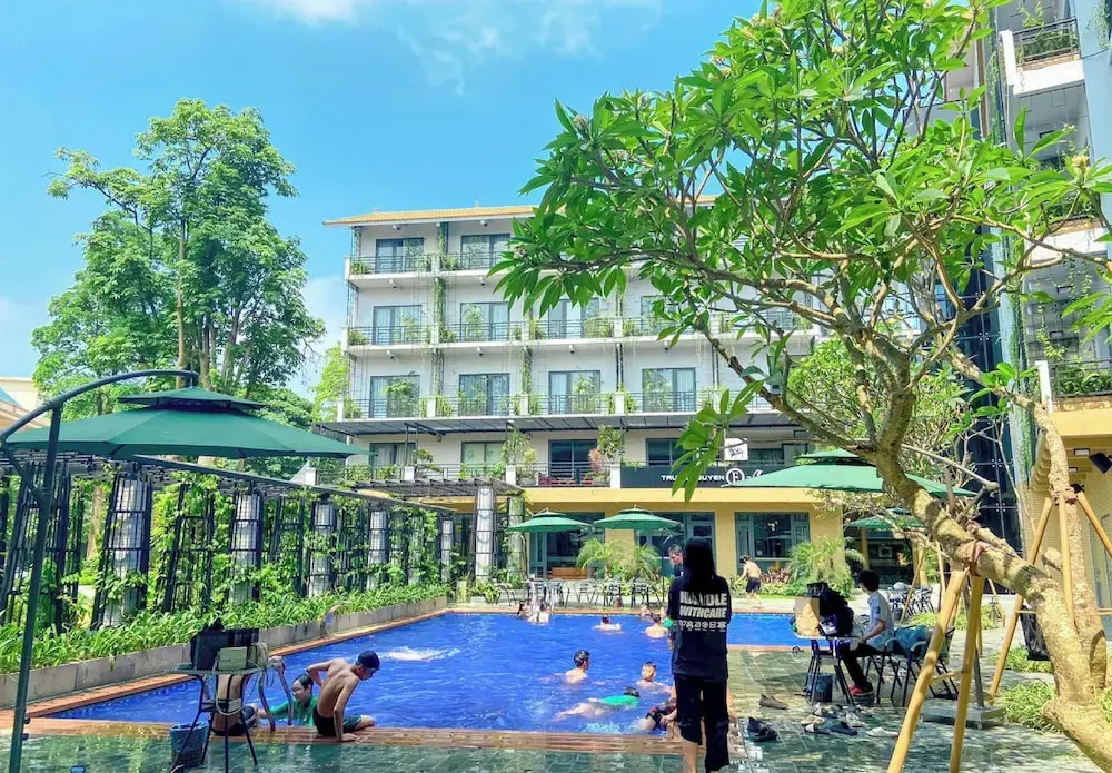 X Hotel Thái Nguyên