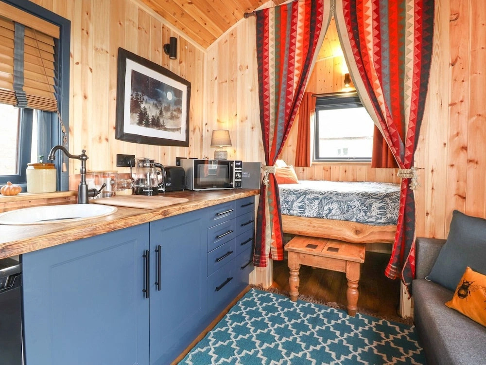 Dunfell Shepherds Hut