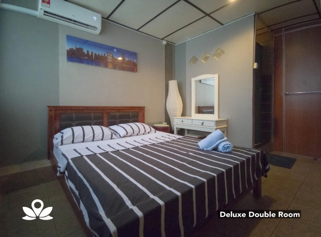 Le Nomade Hostel & Cafe