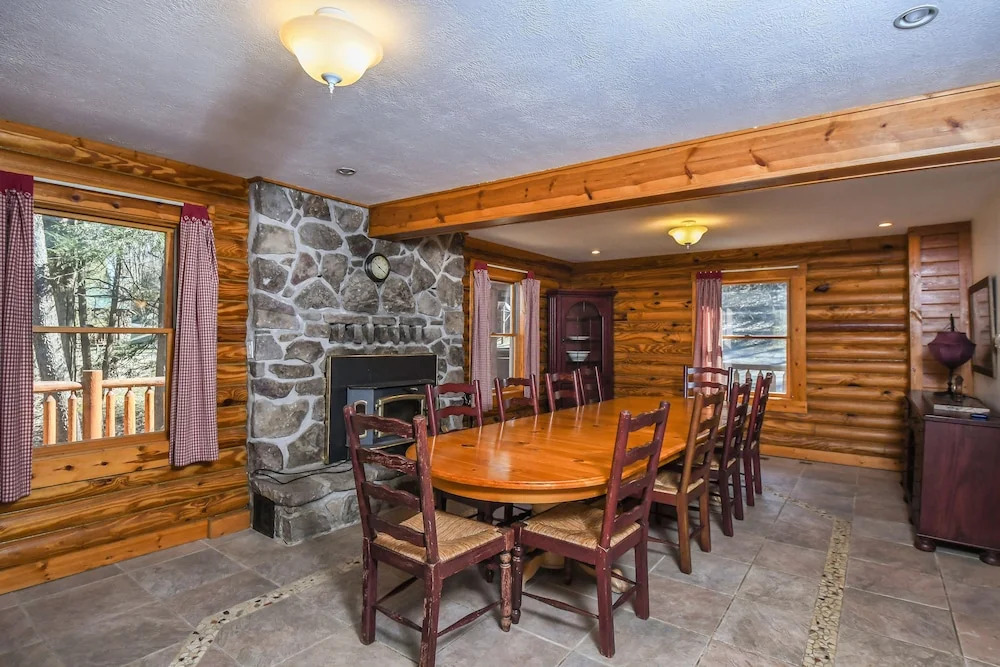 Streamside 4 Bedroom House