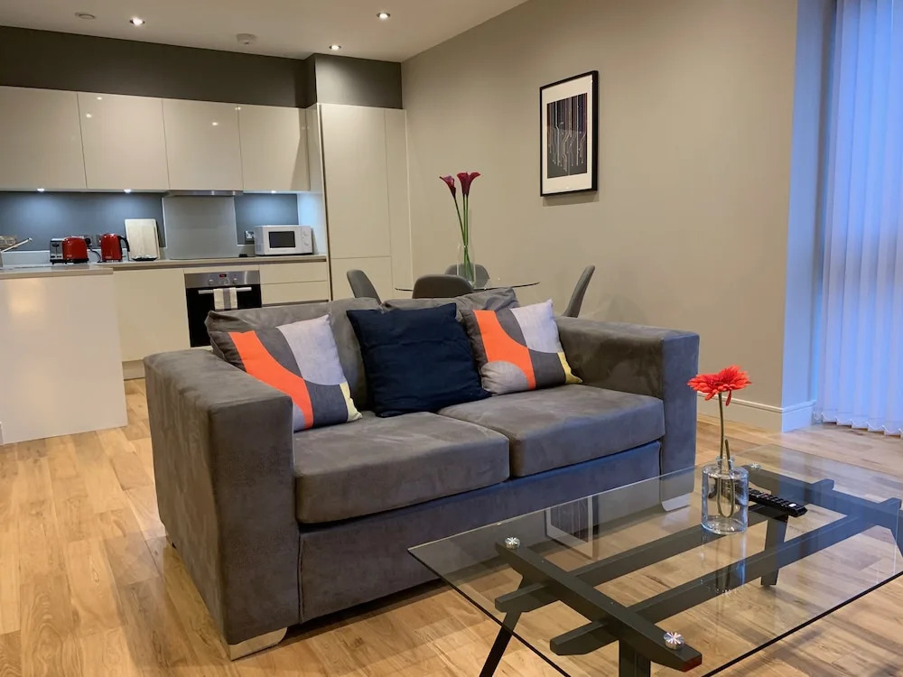 Emerald House Apartments East Croydon