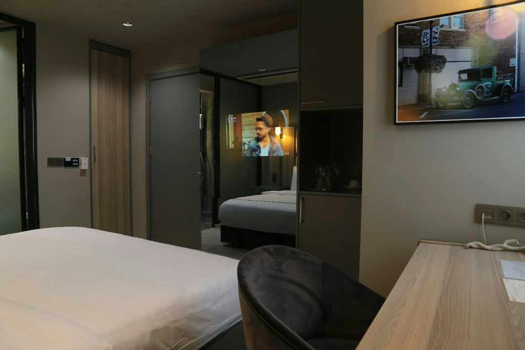 Pasaport Pier Hotel