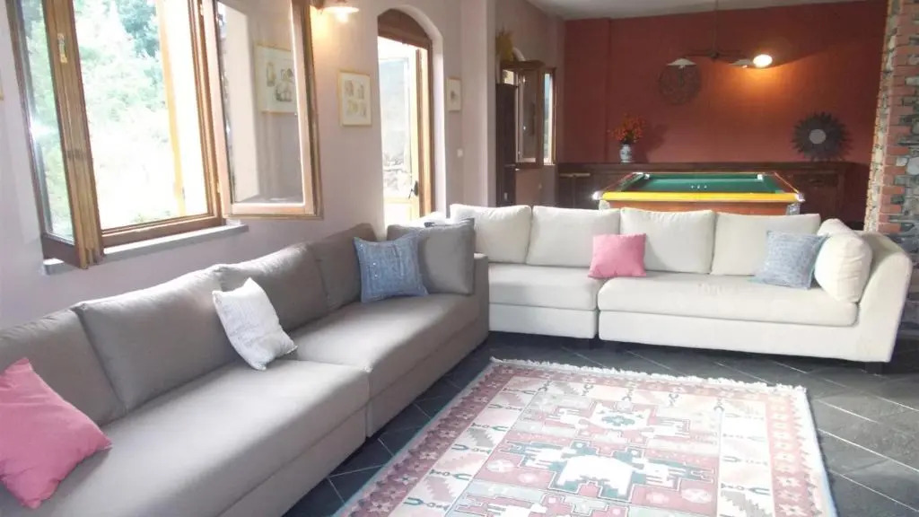 VILLA ARBEIO 8&6 Emma Villas